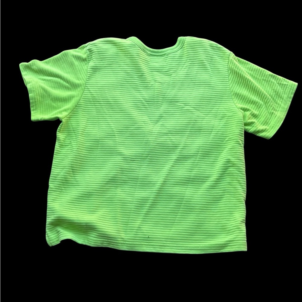 ✨ Women's Neon green crop top✨